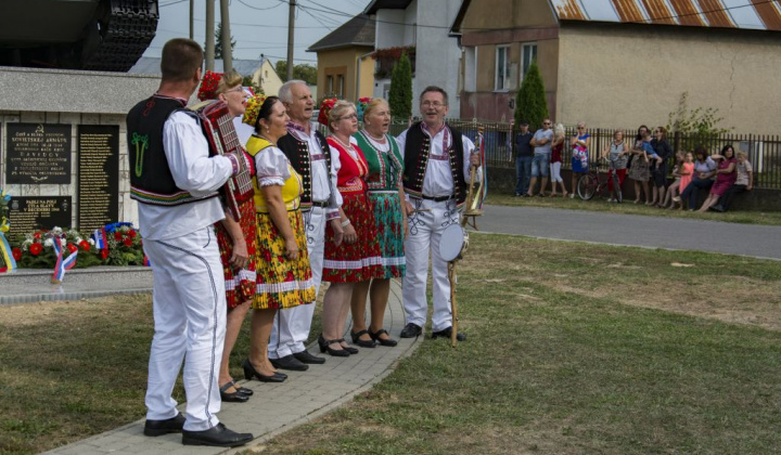 5. fotografia fotogalérie Odhalenie pamätníka padlým v 2. svetovej vojne