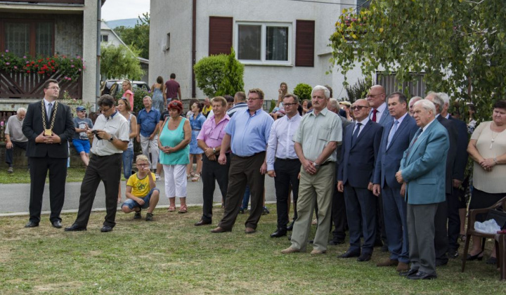 18. fotografia fotogalérie Odhalenie pamätníka padlým v 2. svetovej vojne