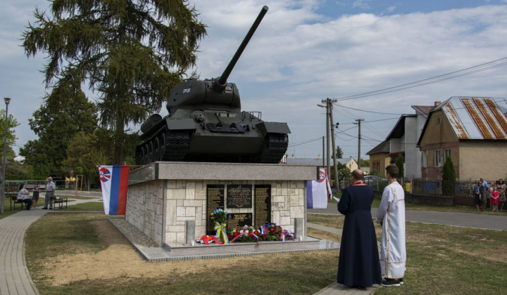 23. fotografia fotogalérie Odhalenie pamätníka padlým v 2. svetovej vojne